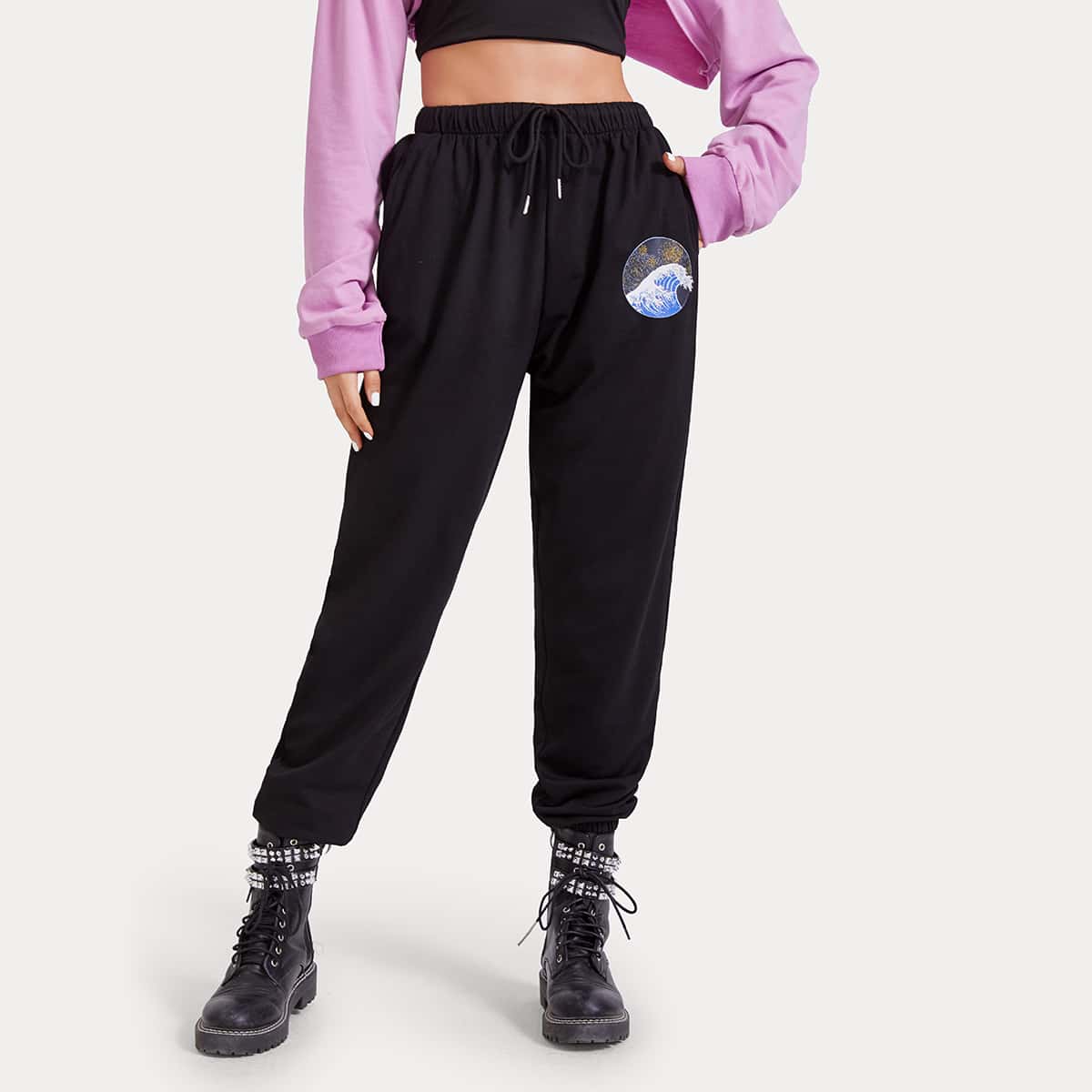 

Wave Graphic Drawstring Sweatpants, Black