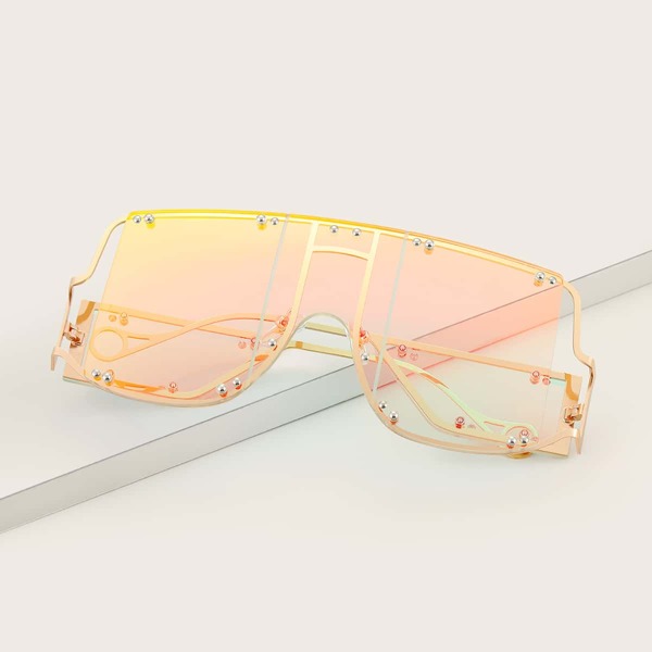 

Rivet Decor Flat Top Shield Sunglasses