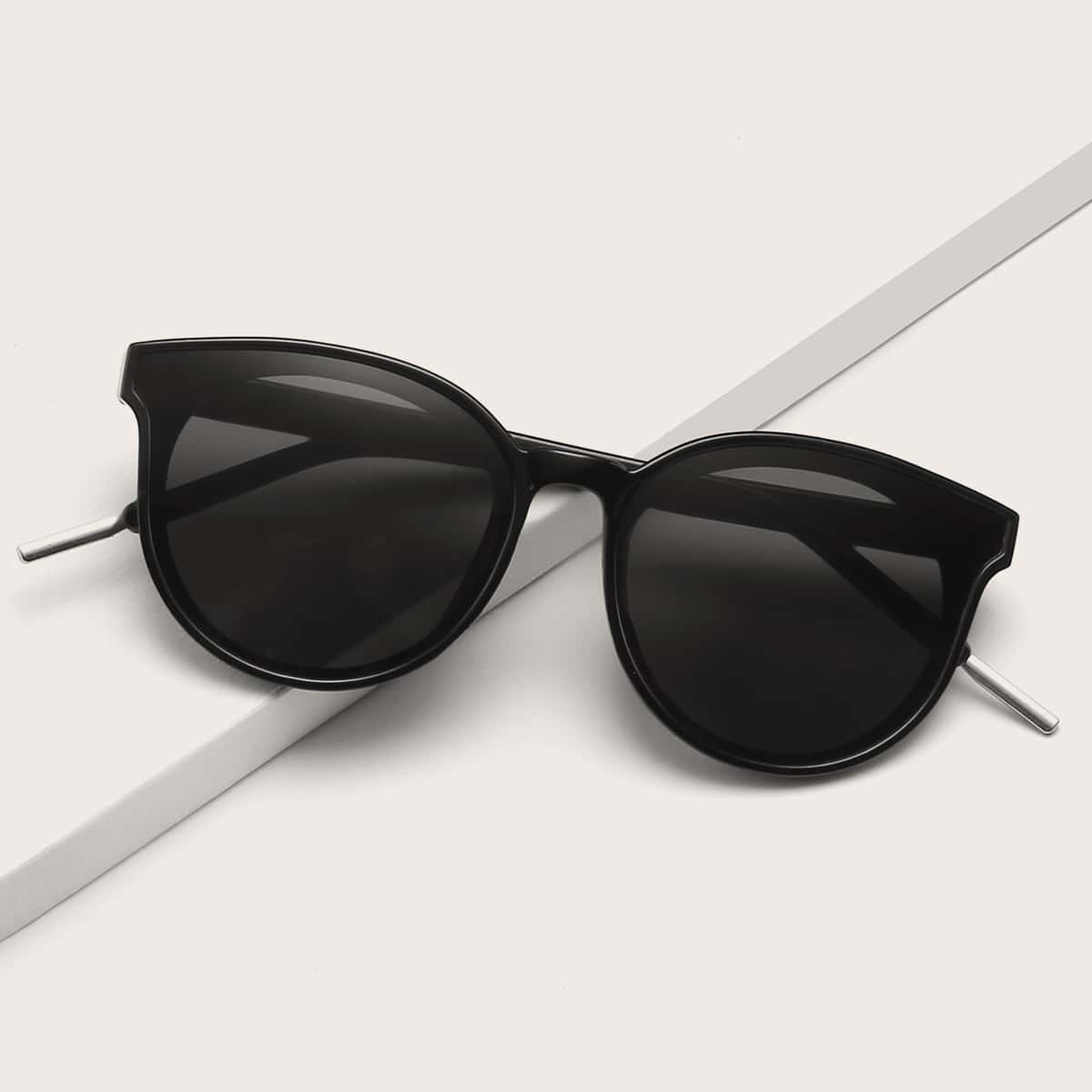 

Round Acrylic Frame Sunglasses, Black