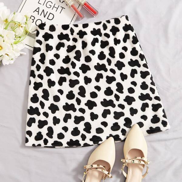 

Cow Print Mini Fleece Skirt, Black and white