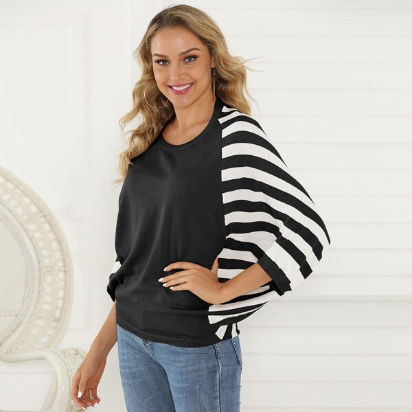 

Полосатый свитер с оригинальным рукавом, Черный и белый