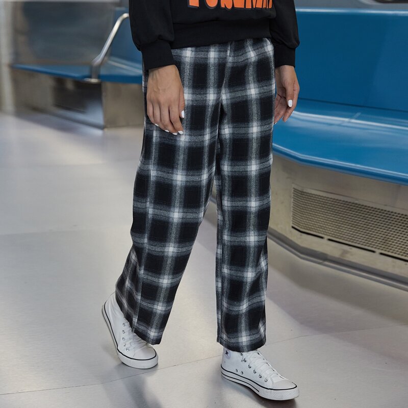 

Plaid Straight Leg Pants, Black and white