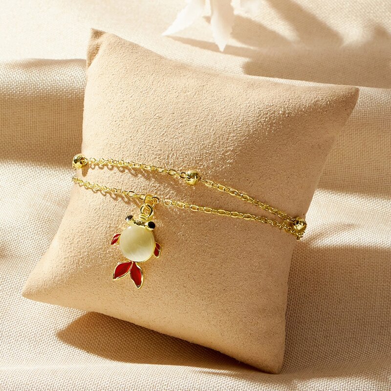 

Fish Design Chain Bracelet, Gold