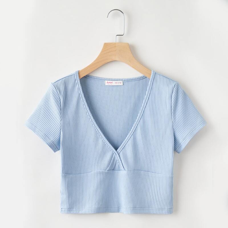 

Solid V-neck Crop Tee, Baby blue