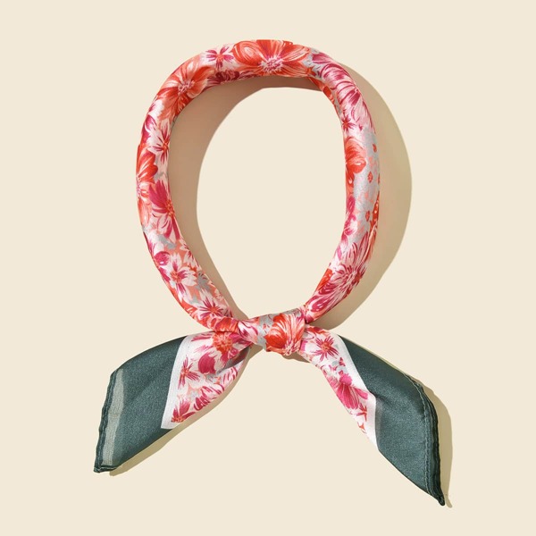 

Floral Pattern Bandana, Multicolor