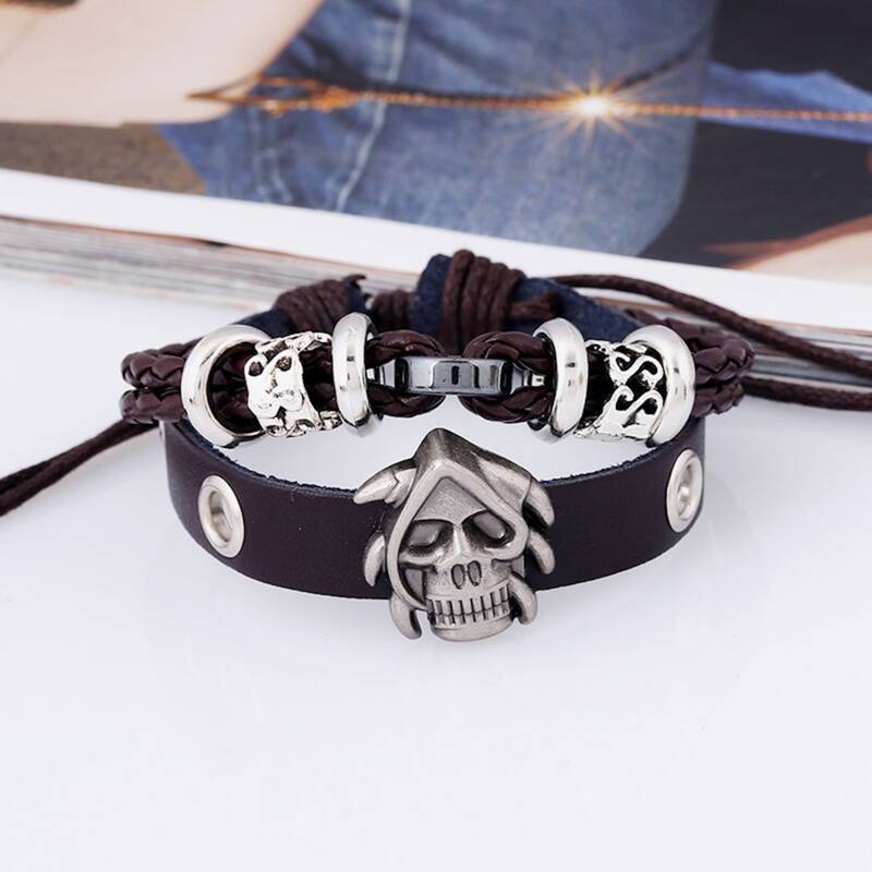 

Guys Skull Decor Bracelet, Brown