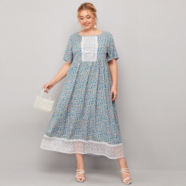 

Plus Lace Panel Ditsy Floral Smock Dress, Dusty blue