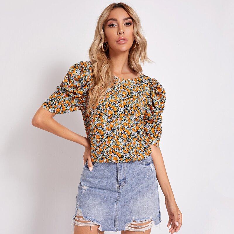 

Puff Sleeve Ditsy Floral Print Top, Multicolor