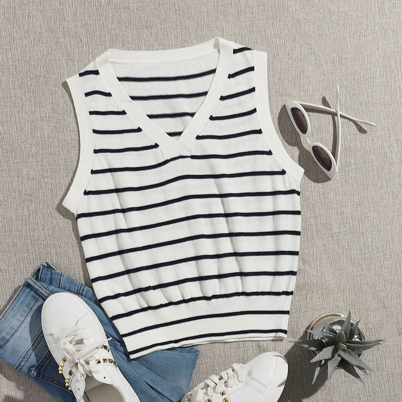 

V-neck Striped Knit Top, White