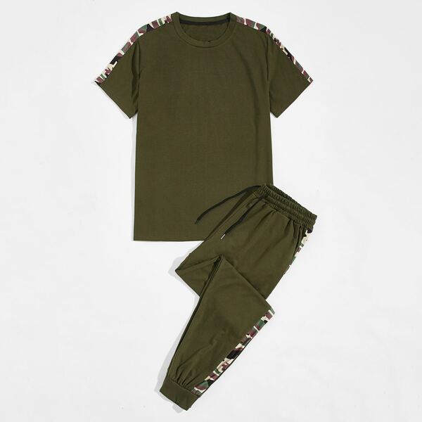 

Men Contrast Camo Tee With Sweatpants, Army green
