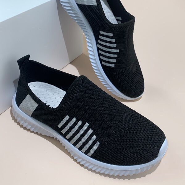 

Wide Fit Slip On Sneakers, Black