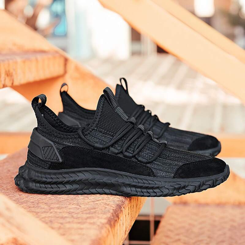 

Guys Solid Lace-up Sneakers, Black