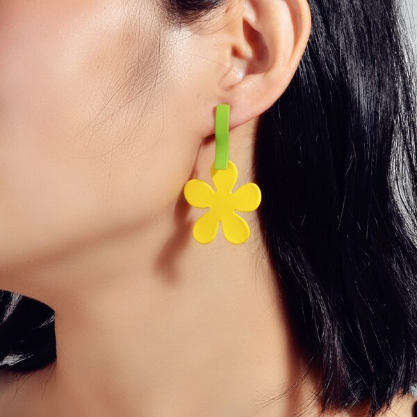 

Flower Decor Drop Earrings, Yellow