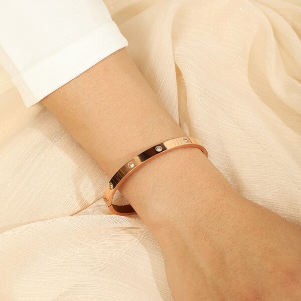

Rhinestone Decor Bangle, Gold