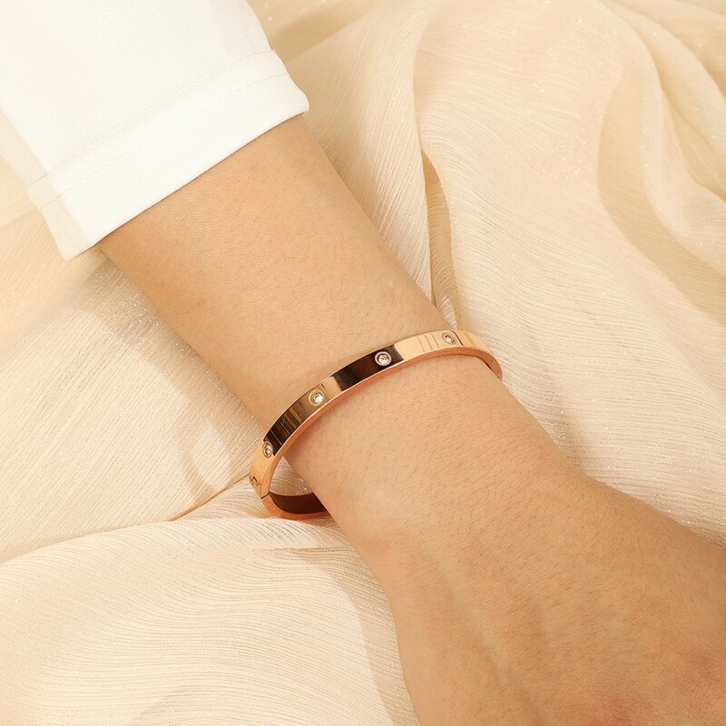 

Rhinestone Decor Bangle, Gold