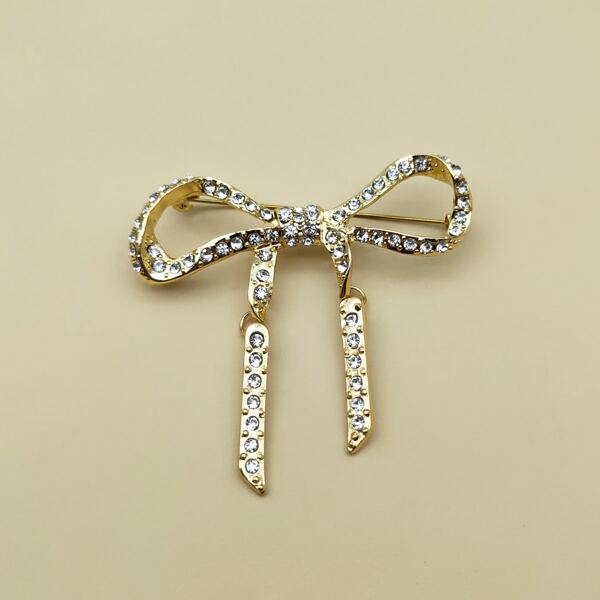 

Rhinestone Decor Bow Design Brooch, Gold