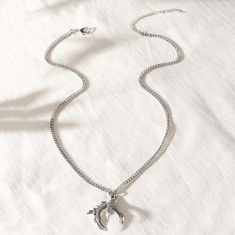 

Claw Pendant Necklace, Silver