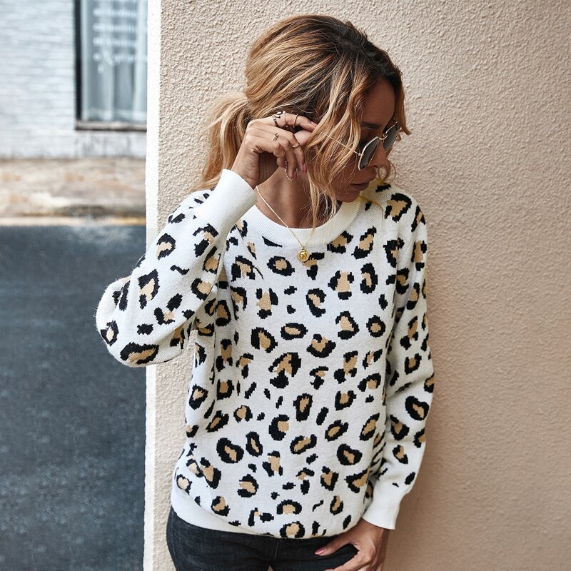 

Leopard Pattern Cut Out Back Sweater, Multicolor