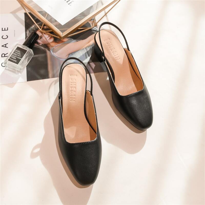 

Minimalist Chunky Slingback Pumps, Black