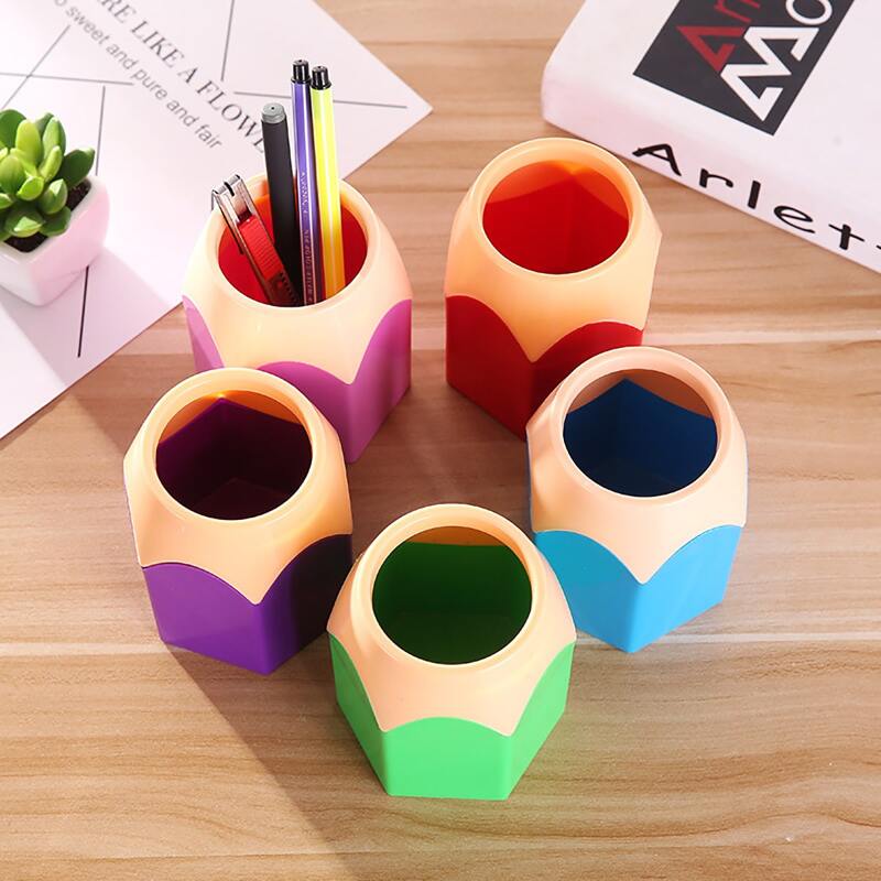 

1pc Random Pencil Shaped Pen Holder, Multicolor
