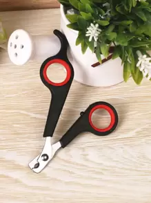 مقص أظافر القطة