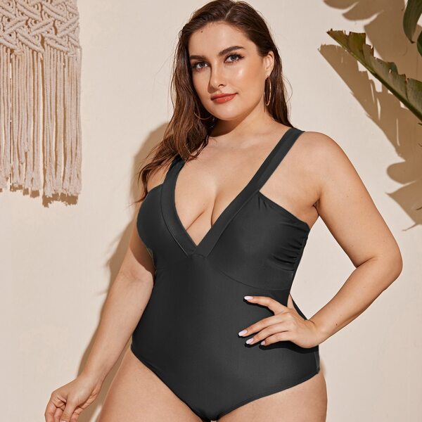 

Plus Solid Plunging One Piece Swimsuit, Black