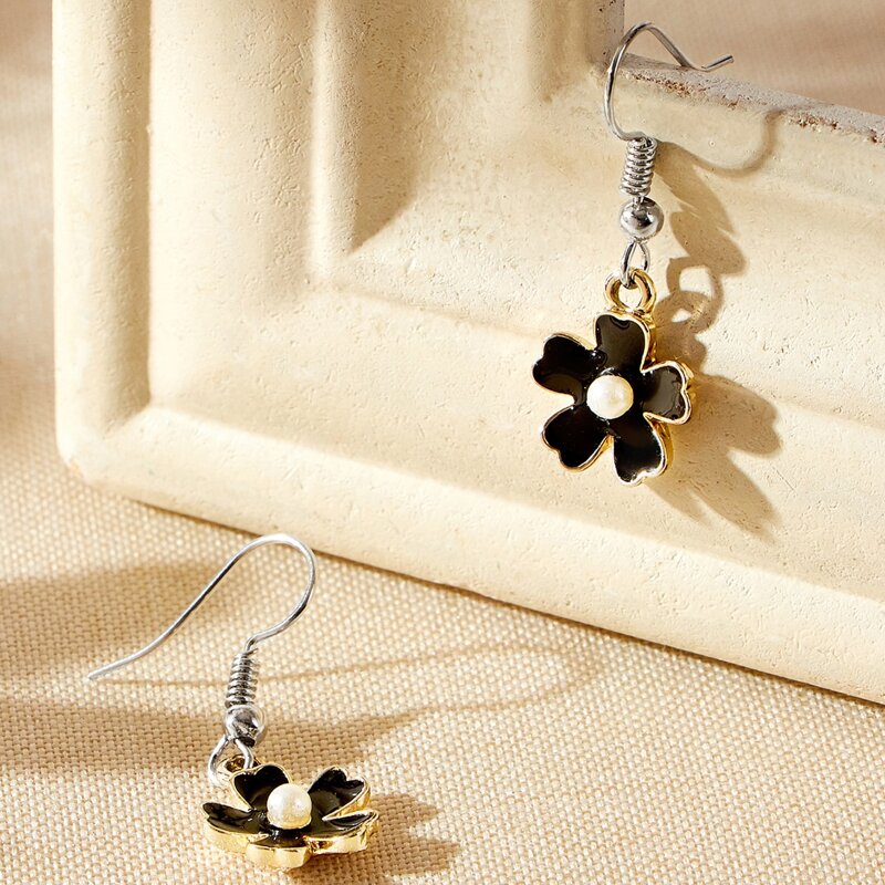 

Floral Drop Earrings, Black