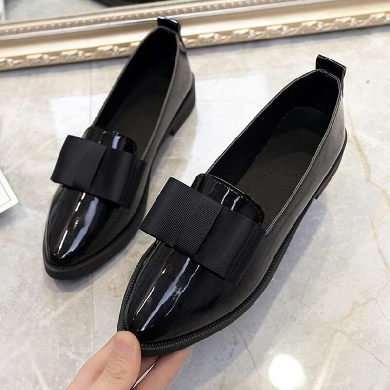 

Bow Point Toe Flat Loafers, Black