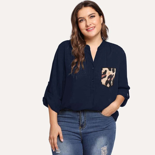 

Plus Notch Neck Pocket Patched Rolled Tab Sleeve Top, Navy blue