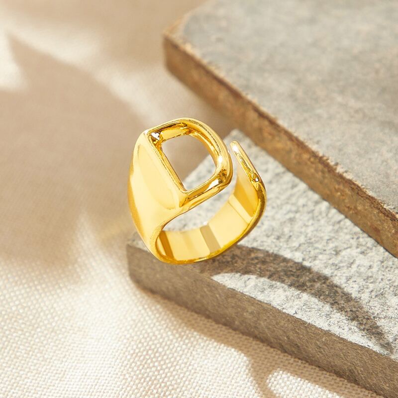 

Letter D Ring, Gold