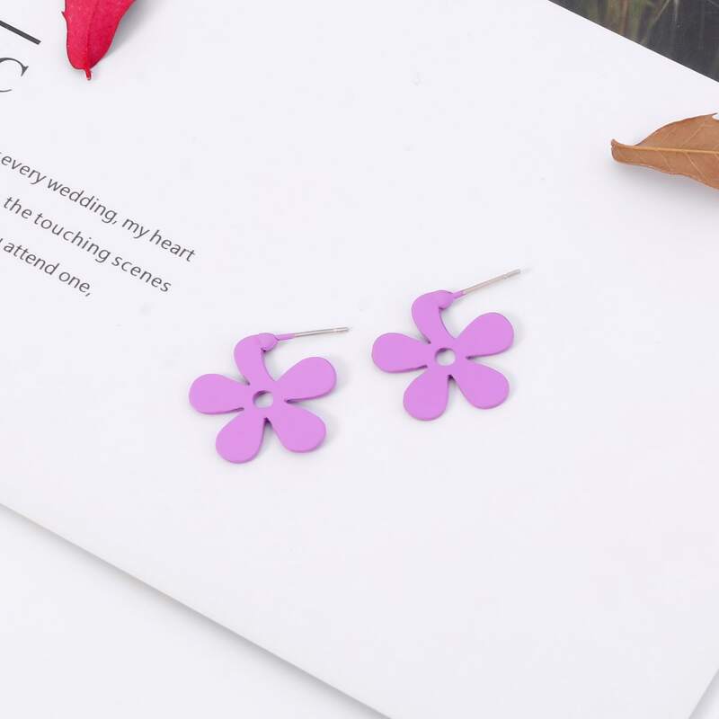 

Floral Stud Earrings, Purple