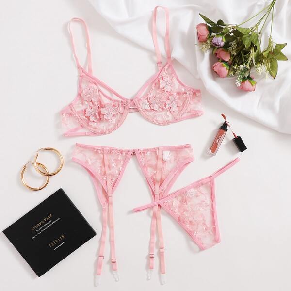 

Floral Applique Garter Lingerie Set, Baby pink