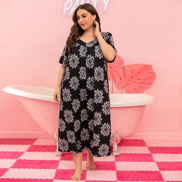 

Plus Floral Print Night Dress, Black
