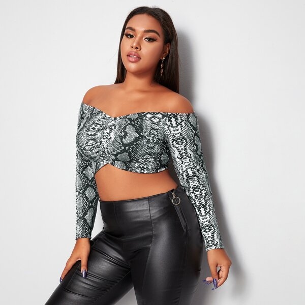 

Plus Ruched Front Snakeskin Crop Bardot Top, Multicolor