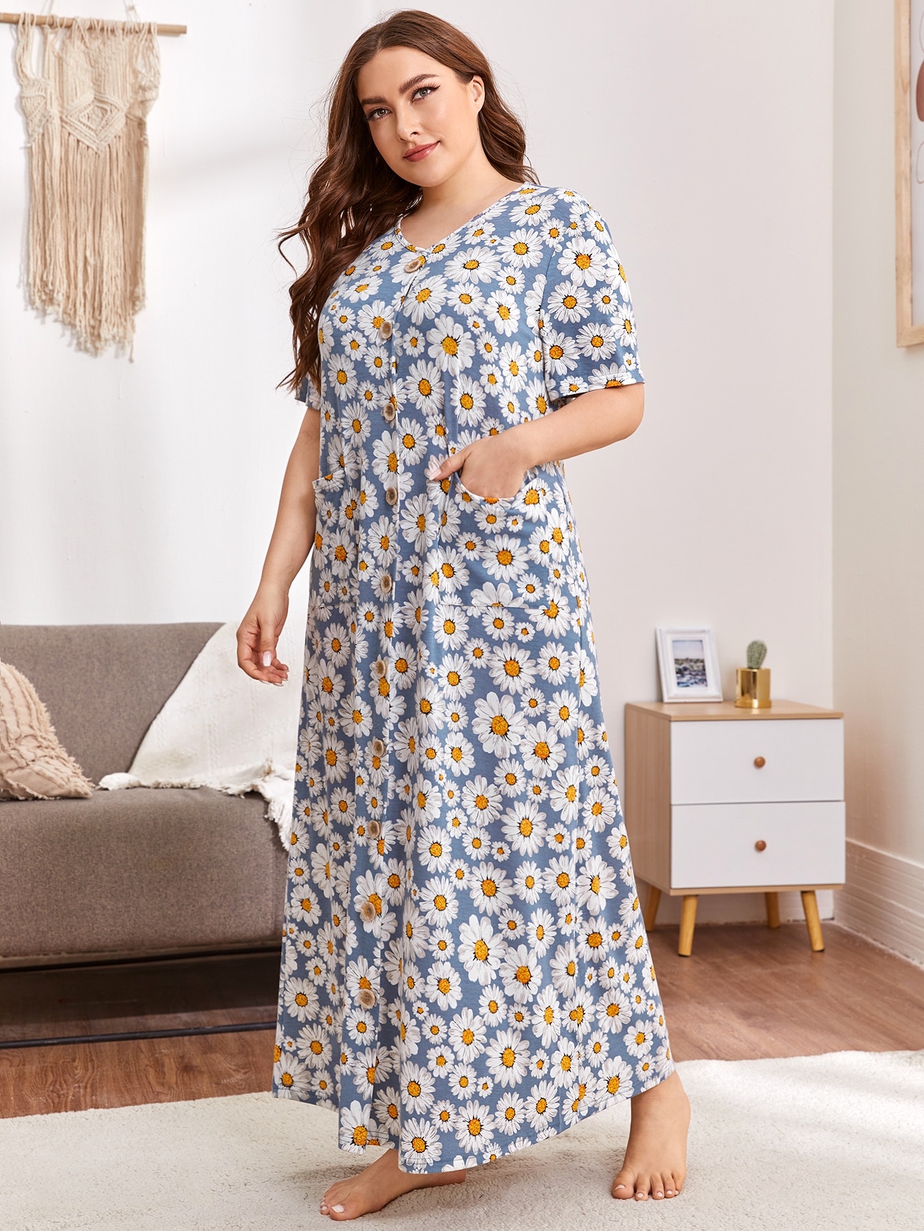 Plus Daisy Floral Print Button Front Pocket Detail Nightdress thumbnail