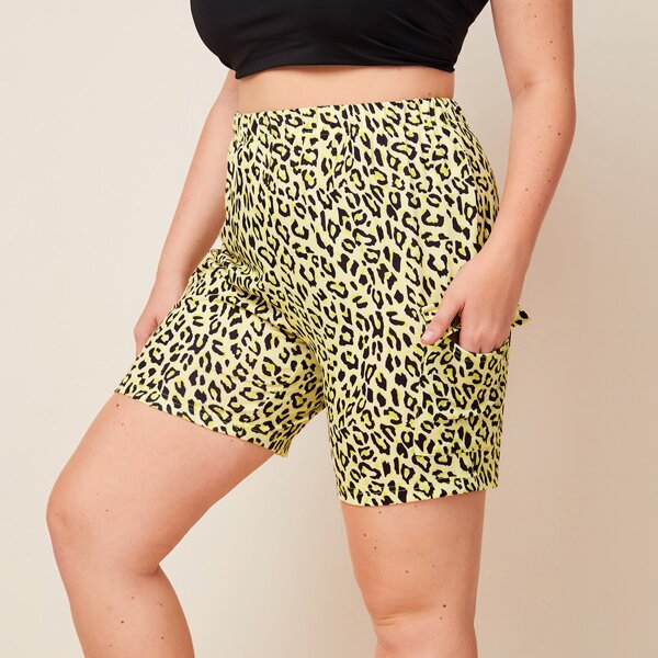 

Plus Flap Pocket Side Leopard Print Shorts, Multicolor