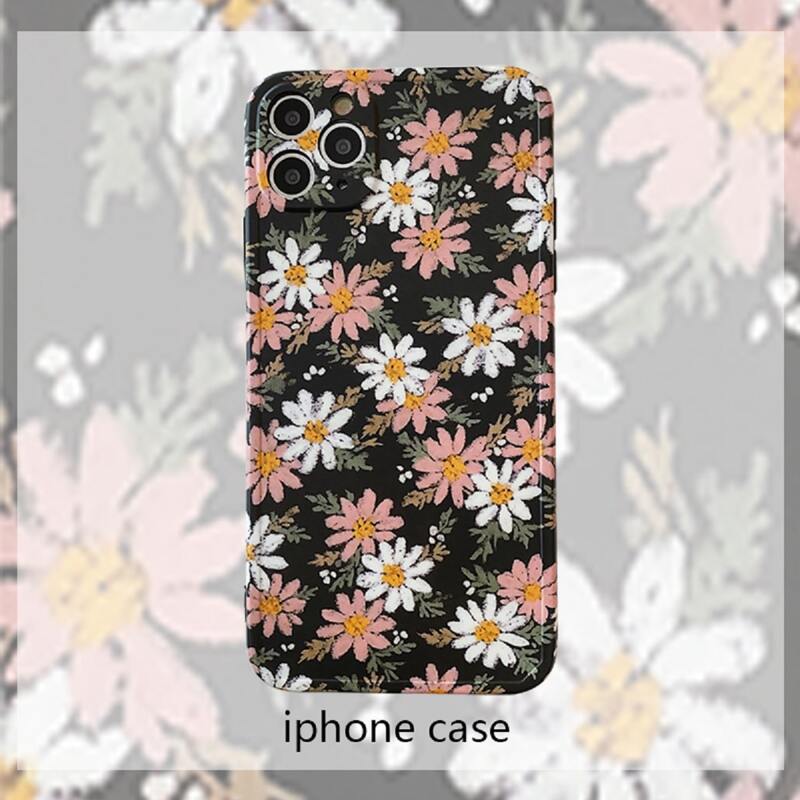 

Daisy Floral iPhone Case, Multicolor