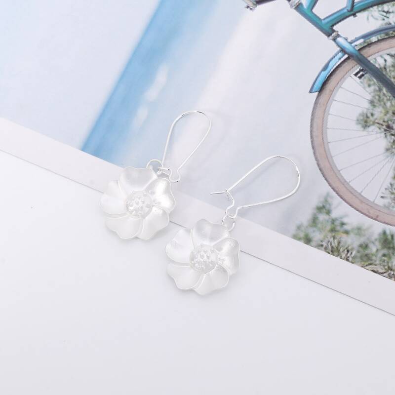 

Flower Decor Hoop Earrings, Silver