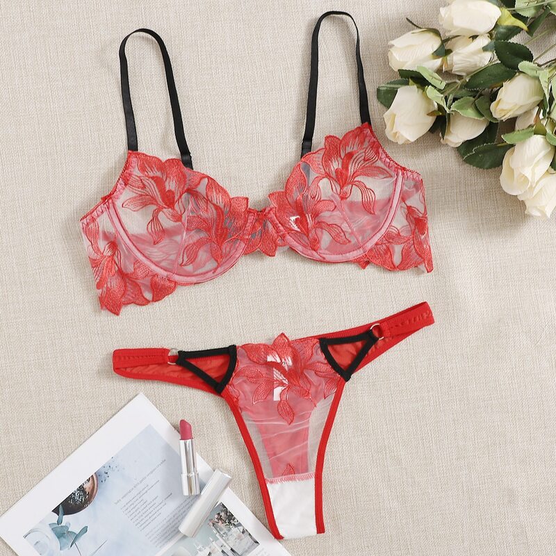 

Embroidered Mesh Underwire Lingerie Set, Red