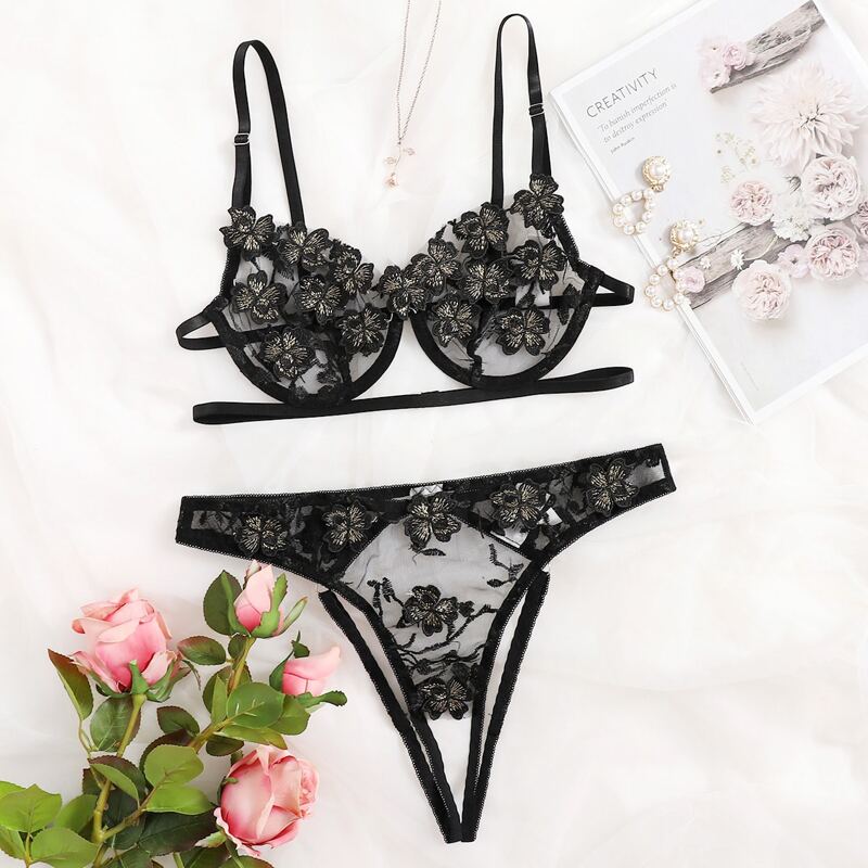 

Mesh Appliques Crotchless Underwire Lingerie Set, Black