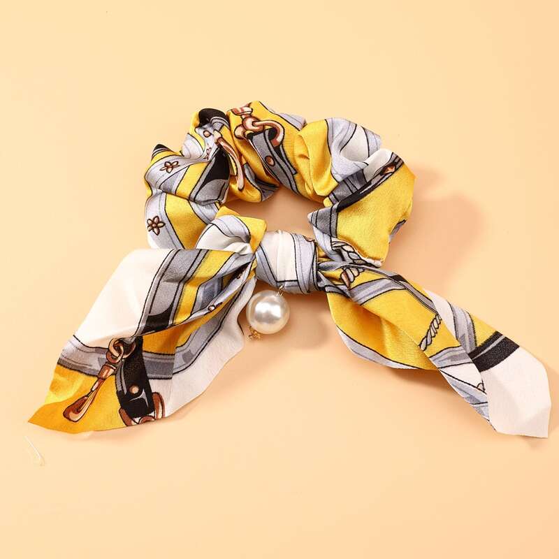 

Chain Print Scrunchie Scarf, Multicolor