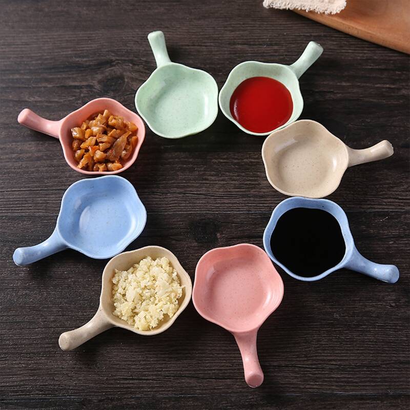 

1pc Random Flower Shaped Seasoning Dish With Handle, Multicolor