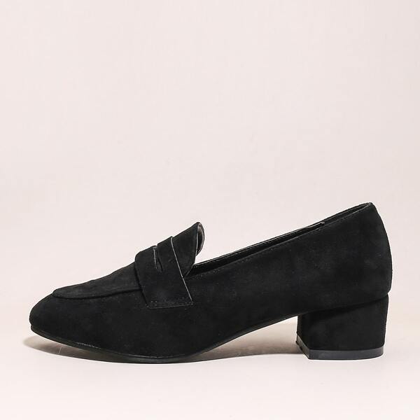 

Minimalist Chunky Heels, Black
