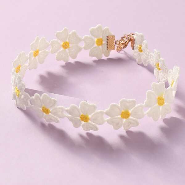 

Girls Flower Decor Choker, White