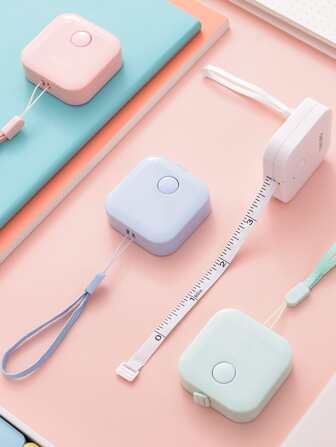 1 st Slumpmässig färg Macaron Mini infällbar sömnadslinjal 1,5 m/60 tum Bärbar måttband