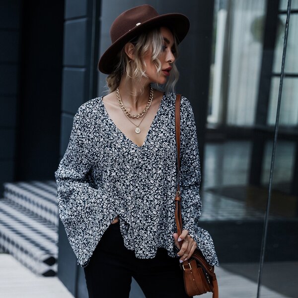 

Flounce Sleeve Ditsy Floral Print Top, Multicolor