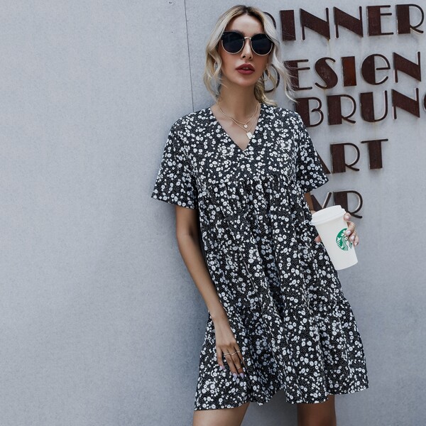 

Ditsy Floral Print Smock Dress, Black
