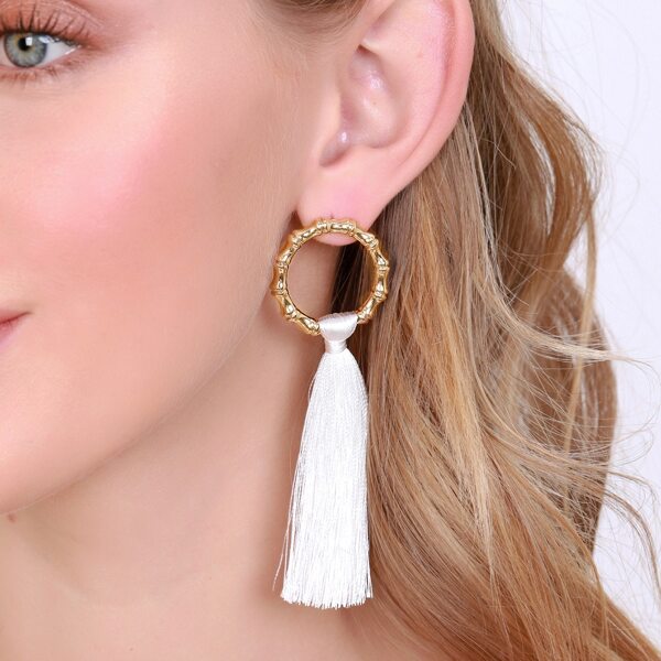 

1pair Bamboo Detail Hoops With Tassel Earrings, White