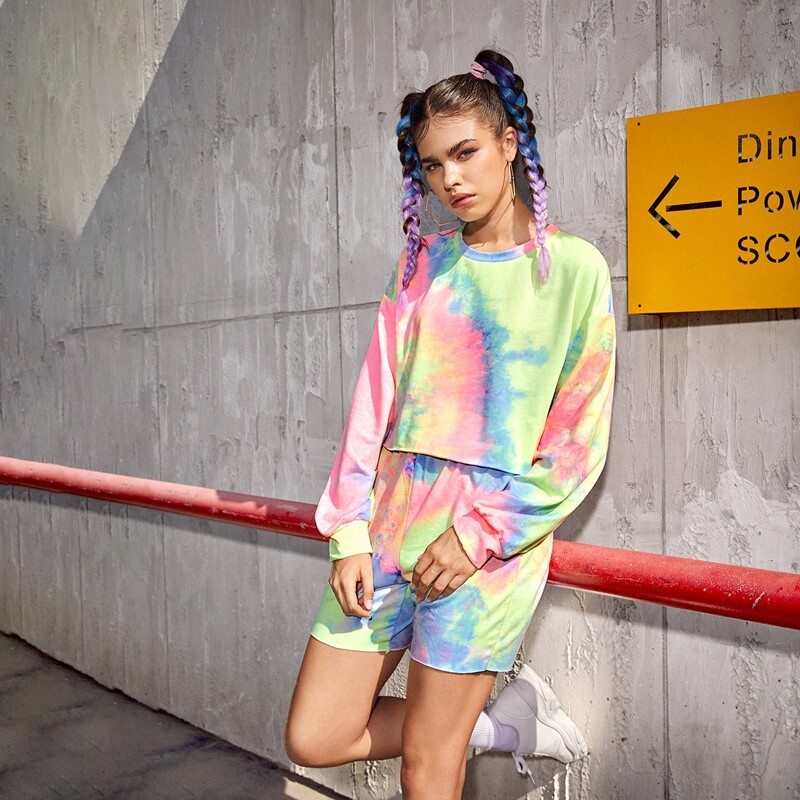 

Drop Shoulder Tie Dye Pullover & Shorts Set, Multicolor