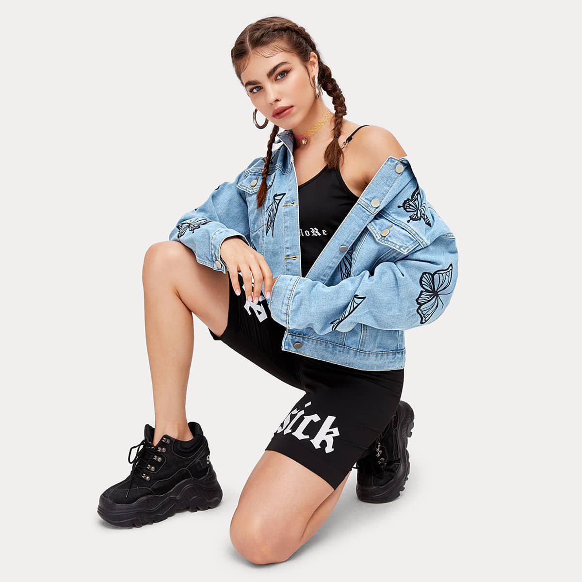 

Flap Pocket Button Front Butterfly Print Denim Jacket, Light wash